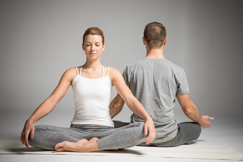 Les bienfaits du posture du lotus pour méditer Pourquoi l’alignement est au cœur de la méditation ?