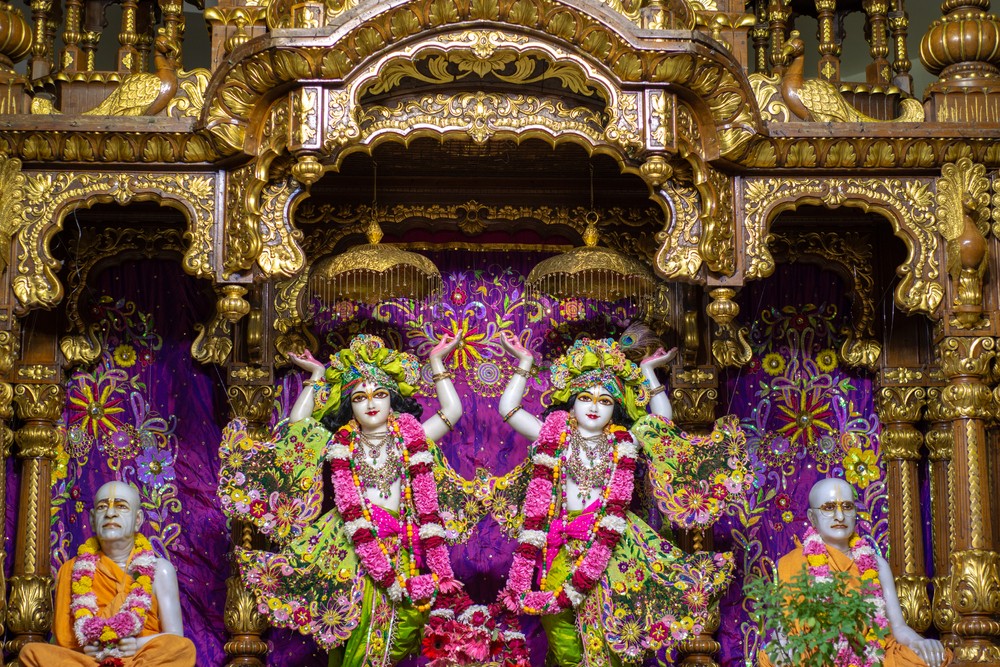 Rasa Lila : la legende de la danse de Krishna et des goupis